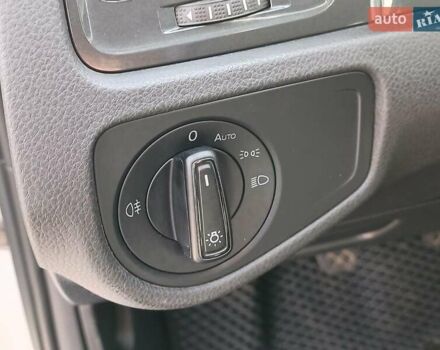 Білий Фольксваген Гольф, об'ємом двигуна 1.6 л та пробігом 235 тис. км за 13490 $, фото 18 на Automoto.ua