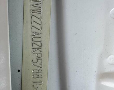 Белый Фольксваген Гольф, объемом двигателя 1.97 л и пробегом 233 тыс. км за 16750 $, фото 72 на Automoto.ua