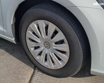 Білий Фольксваген Гольф, об'ємом двигуна 1.6 л та пробігом 235 тис. км за 13490 $, фото 5 на Automoto.ua