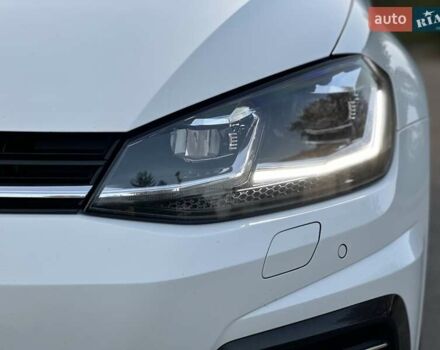 Белый Фольксваген Гольф, объемом двигателя 1.97 л и пробегом 233 тыс. км за 16750 $, фото 75 на Automoto.ua