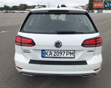 Білий Фольксваген Гольф, об'ємом двигуна 1.8 л та пробігом 136 тис. км за 15700 $, фото 6 на Automoto.ua