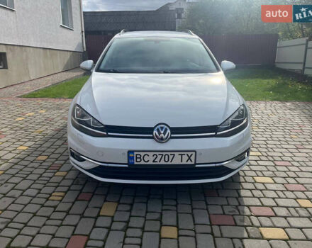 Белый Фольксваген Гольф, объемом двигателя 1.6 л и пробегом 183 тыс. км за 15500 $, фото 3 на Automoto.ua