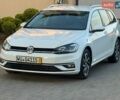 Белый Фольксваген Гольф, объемом двигателя 1.6 л и пробегом 214 тыс. км за 13850 $, фото 1 на Automoto.ua