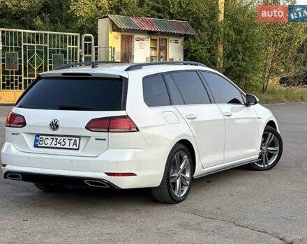 Белый Фольксваген Гольф, объемом двигателя 1.97 л и пробегом 233 тыс. км за 16750 $, фото 8 на Automoto.ua