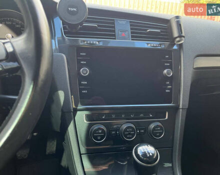 Белый Фольксваген Гольф, объемом двигателя 1.6 л и пробегом 183 тыс. км за 15500 $, фото 36 на Automoto.ua