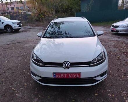 Белый Фольксваген Гольф, объемом двигателя 1.6 л и пробегом 290 тыс. км за 11200 $, фото 4 на Automoto.ua