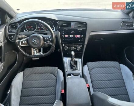 Белый Фольксваген Гольф, объемом двигателя 1.97 л и пробегом 233 тыс. км за 16750 $, фото 42 на Automoto.ua