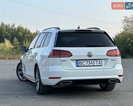 Белый Фольксваген Гольф, объемом двигателя 1.97 л и пробегом 233 тыс. км за 16750 $, фото 13 на Automoto.ua