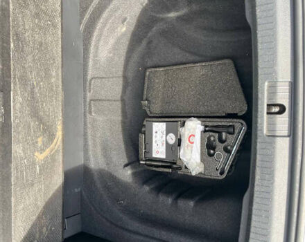 Белый Фольксваген Гольф, объемом двигателя 1.6 л и пробегом 183 тыс. км за 15500 $, фото 44 на Automoto.ua