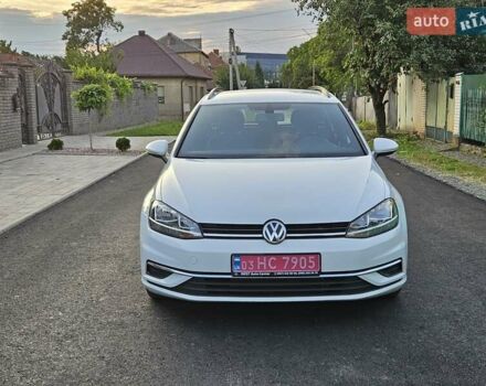 Белый Фольксваген Гольф, объемом двигателя 1.4 л и пробегом 232 тыс. км за 12900 $, фото 1 на Automoto.ua