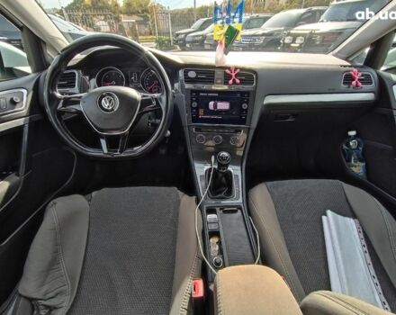 Білий Фольксваген Гольф, об'ємом двигуна 1.6 л та пробігом 235 тис. км за 13490 $, фото 24 на Automoto.ua