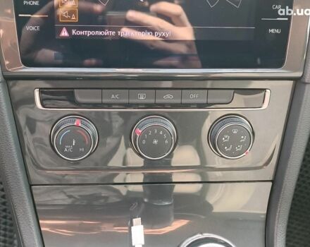 Білий Фольксваген Гольф, об'ємом двигуна 1.6 л та пробігом 235 тис. км за 13490 $, фото 22 на Automoto.ua