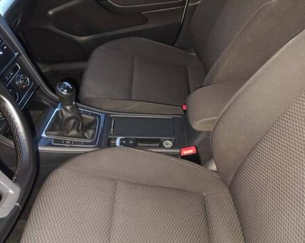 Белый Фольксваген Гольф, объемом двигателя 1.6 л и пробегом 290 тыс. км за 11200 $, фото 7 на Automoto.ua