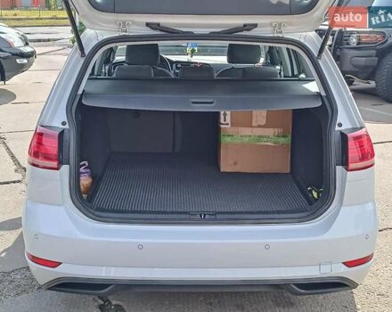 Білий Фольксваген Гольф, об'ємом двигуна 1.6 л та пробігом 235 тис. км за 13490 $, фото 11 на Automoto.ua
