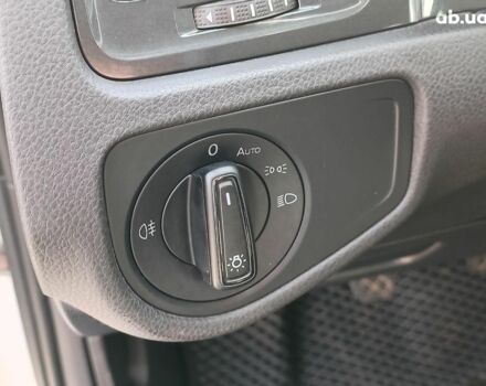 Білий Фольксваген Гольф, об'ємом двигуна 1.6 л та пробігом 235 тис. км за 13490 $, фото 19 на Automoto.ua