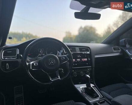 Белый Фольксваген Гольф, объемом двигателя 1.97 л и пробегом 233 тыс. км за 16750 $, фото 41 на Automoto.ua