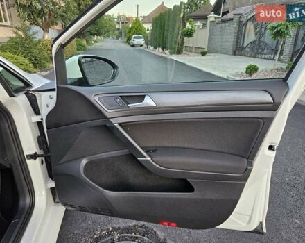 Белый Фольксваген Гольф, объемом двигателя 1.4 л и пробегом 232 тыс. км за 12900 $, фото 16 на Automoto.ua