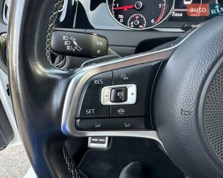 Белый Фольксваген Гольф, объемом двигателя 1.97 л и пробегом 233 тыс. км за 16750 $, фото 57 на Automoto.ua