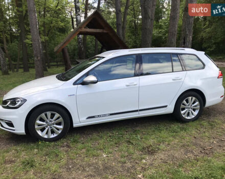 Білий Фольксваген Гольф, об'ємом двигуна 1.8 л та пробігом 136 тис. км за 15700 $, фото 13 на Automoto.ua