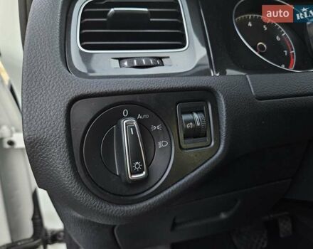 Белый Фольксваген Гольф, объемом двигателя 1.4 л и пробегом 232 тыс. км за 12900 $, фото 21 на Automoto.ua