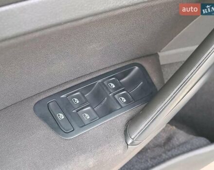 Білий Фольксваген Гольф, об'ємом двигуна 1.6 л та пробігом 235 тис. км за 13490 $, фото 19 на Automoto.ua