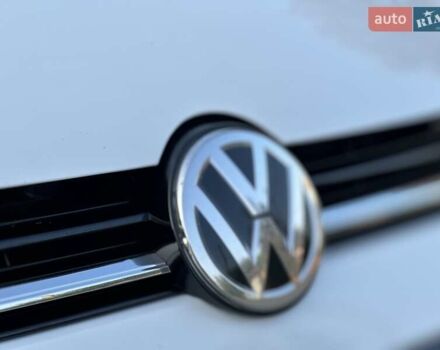 Белый Фольксваген Гольф, объемом двигателя 1.97 л и пробегом 233 тыс. км за 16750 $, фото 23 на Automoto.ua