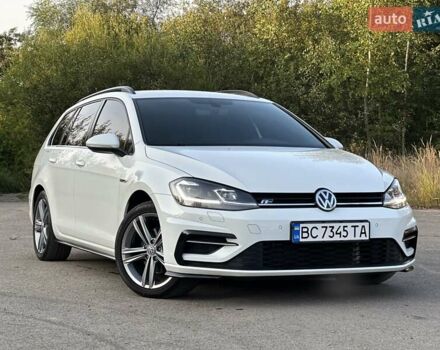 Белый Фольксваген Гольф, объемом двигателя 1.97 л и пробегом 233 тыс. км за 16750 $, фото 1 на Automoto.ua