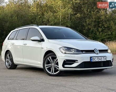 Белый Фольксваген Гольф, объемом двигателя 1.97 л и пробегом 233 тыс. км за 16750 $, фото 2 на Automoto.ua