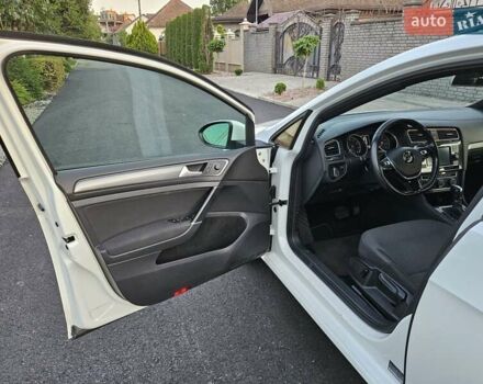 Белый Фольксваген Гольф, объемом двигателя 1.4 л и пробегом 232 тыс. км за 12900 $, фото 11 на Automoto.ua