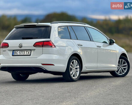 Белый Фольксваген Гольф, объемом двигателя 2 л и пробегом 230 тыс. км за 16800 $, фото 42 на Automoto.ua