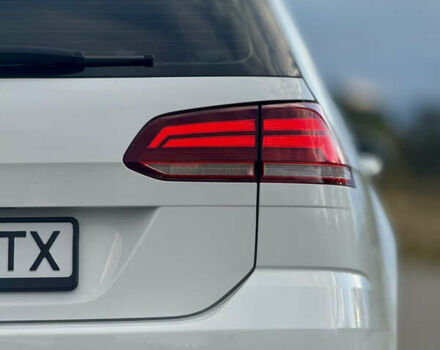 Белый Фольксваген Гольф, объемом двигателя 2 л и пробегом 230 тыс. км за 16800 $, фото 33 на Automoto.ua