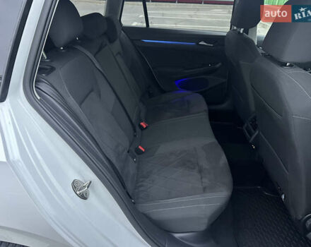 Білий Фольксваген Гольф, об'ємом двигуна 1.97 л та пробігом 201 тис. км за 18999 $, фото 24 на Automoto.ua