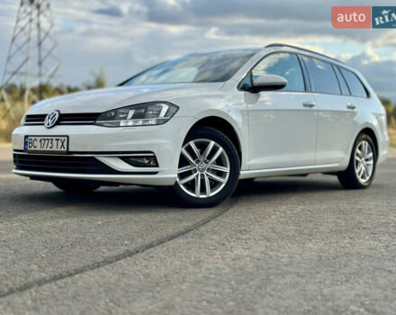 Белый Фольксваген Гольф, объемом двигателя 2 л и пробегом 230 тыс. км за 16800 $, фото 15 на Automoto.ua