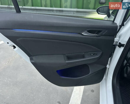 Білий Фольксваген Гольф, об'ємом двигуна 1.97 л та пробігом 201 тис. км за 18999 $, фото 17 на Automoto.ua