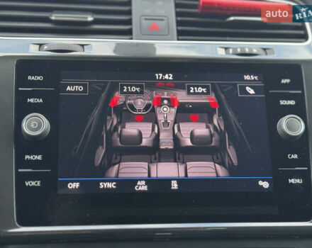 Белый Фольксваген Гольф, объемом двигателя 2 л и пробегом 230 тыс. км за 16800 $, фото 60 на Automoto.ua