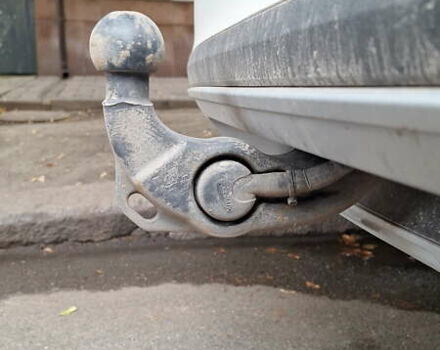 Белый Фольксваген Гольф, объемом двигателя 1.97 л и пробегом 298 тыс. км за 18500 $, фото 26 на Automoto.ua