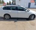 Белый Фольксваген Гольф, объемом двигателя 1.6 л и пробегом 225 тыс. км за 13450 $, фото 1 на Automoto.ua