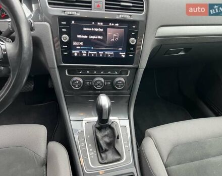 Белый Фольксваген Гольф, объемом двигателя 1.97 л и пробегом 261 тыс. км за 14900 $, фото 35 на Automoto.ua