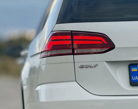 Белый Фольксваген Гольф, объемом двигателя 2 л и пробегом 230 тыс. км за 16800 $, фото 32 на Automoto.ua