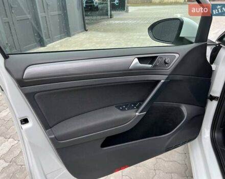 Белый Фольксваген Гольф, объемом двигателя 1.97 л и пробегом 261 тыс. км за 14900 $, фото 32 на Automoto.ua