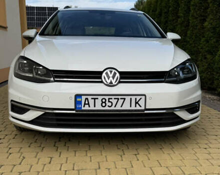 Белый Фольксваген Гольф, объемом двигателя 1.6 л и пробегом 134 тыс. км за 16950 $, фото 4 на Automoto.ua