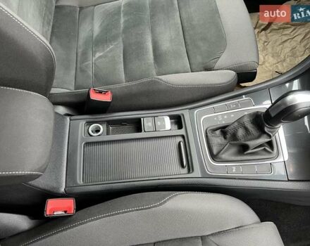 Белый Фольксваген Гольф, объемом двигателя 1.97 л и пробегом 261 тыс. км за 14900 $, фото 34 на Automoto.ua