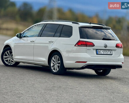 Белый Фольксваген Гольф, объемом двигателя 2 л и пробегом 230 тыс. км за 16800 $, фото 38 на Automoto.ua