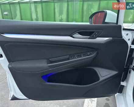 Білий Фольксваген Гольф, об'ємом двигуна 1.97 л та пробігом 201 тис. км за 18999 $, фото 14 на Automoto.ua