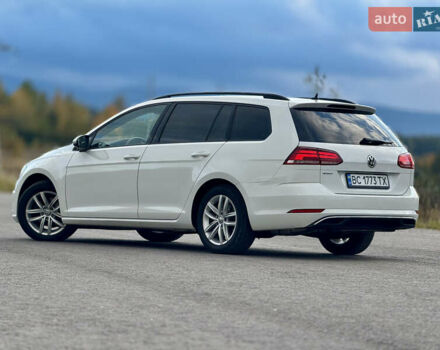 Белый Фольксваген Гольф, объемом двигателя 2 л и пробегом 230 тыс. км за 16800 $, фото 36 на Automoto.ua
