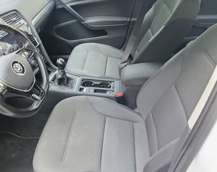 Белый Фольксваген Гольф, объемом двигателя 1.6 л и пробегом 205 тыс. км за 14999 $, фото 10 на Automoto.ua