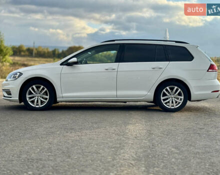 Белый Фольксваген Гольф, объемом двигателя 2 л и пробегом 230 тыс. км за 16800 $, фото 21 на Automoto.ua