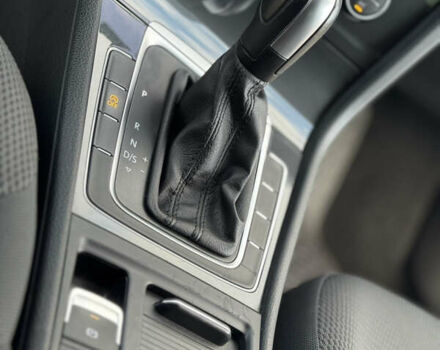 Белый Фольксваген Гольф, объемом двигателя 2 л и пробегом 230 тыс. км за 16800 $, фото 66 на Automoto.ua