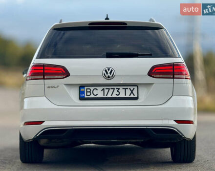 Белый Фольксваген Гольф, объемом двигателя 2 л и пробегом 230 тыс. км за 16800 $, фото 31 на Automoto.ua