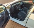Белый Фольксваген Гольф, объемом двигателя 1.97 л и пробегом 215 тыс. км за 20100 $, фото 4 на Automoto.ua